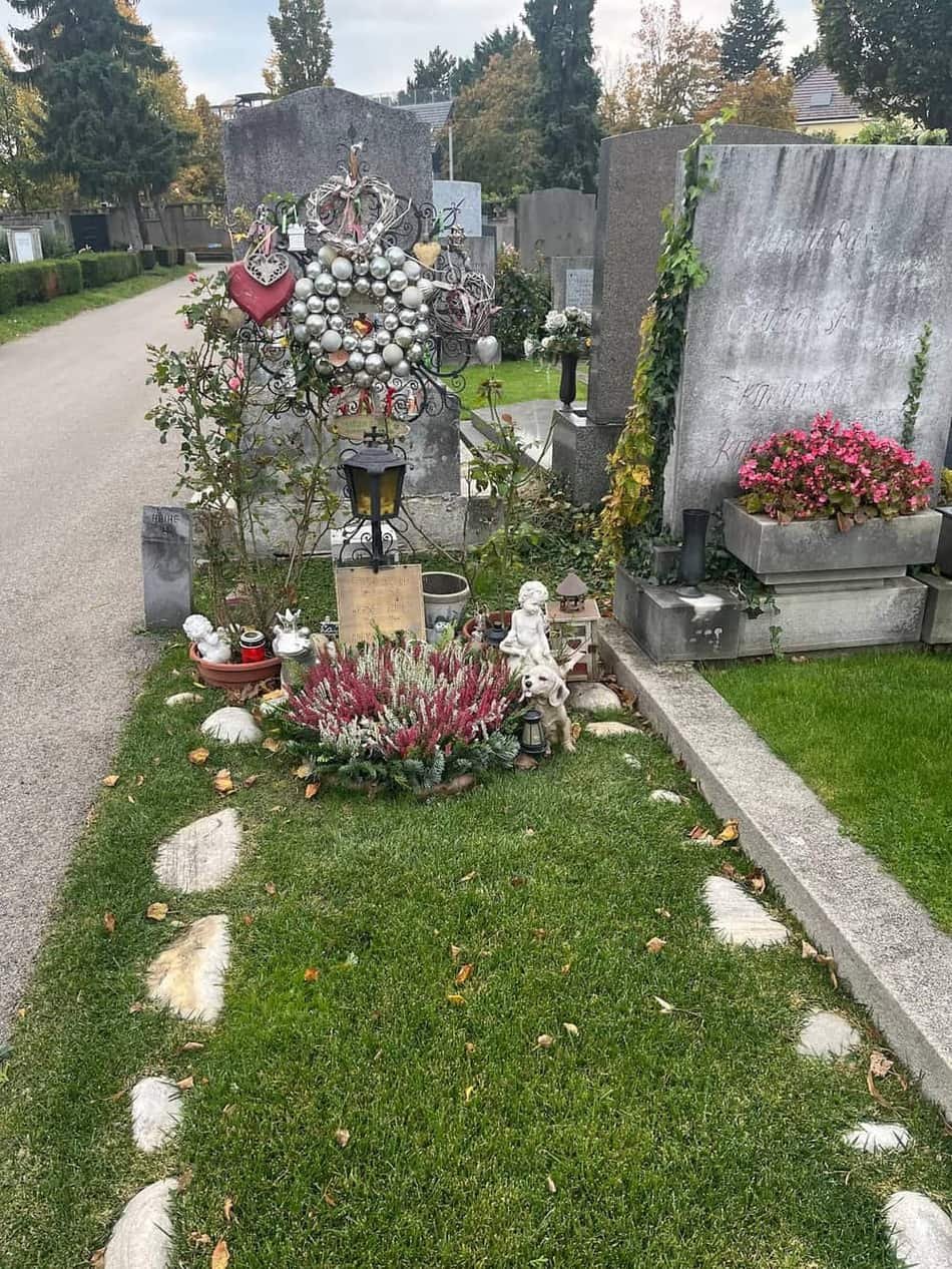 Hietzing Cemetery — 2