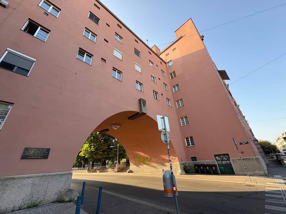 Karl Marx-Hof — 2