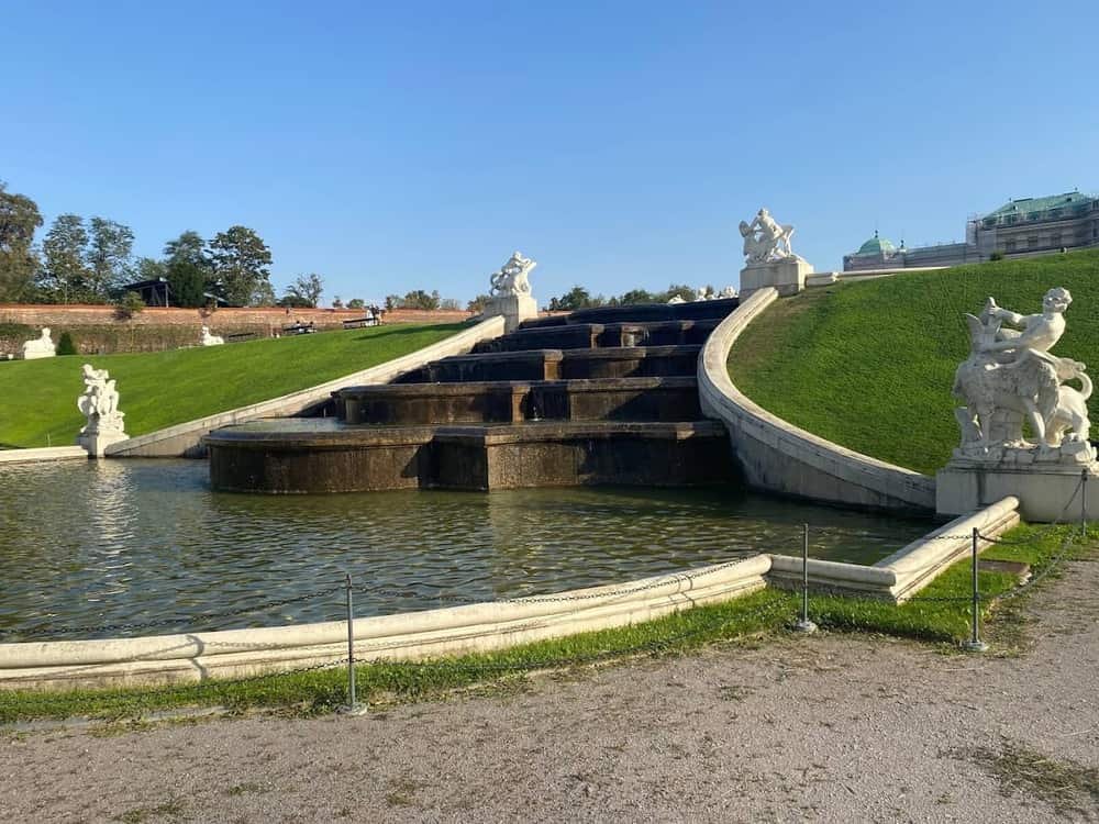 Kaskadenbrunnen — 2