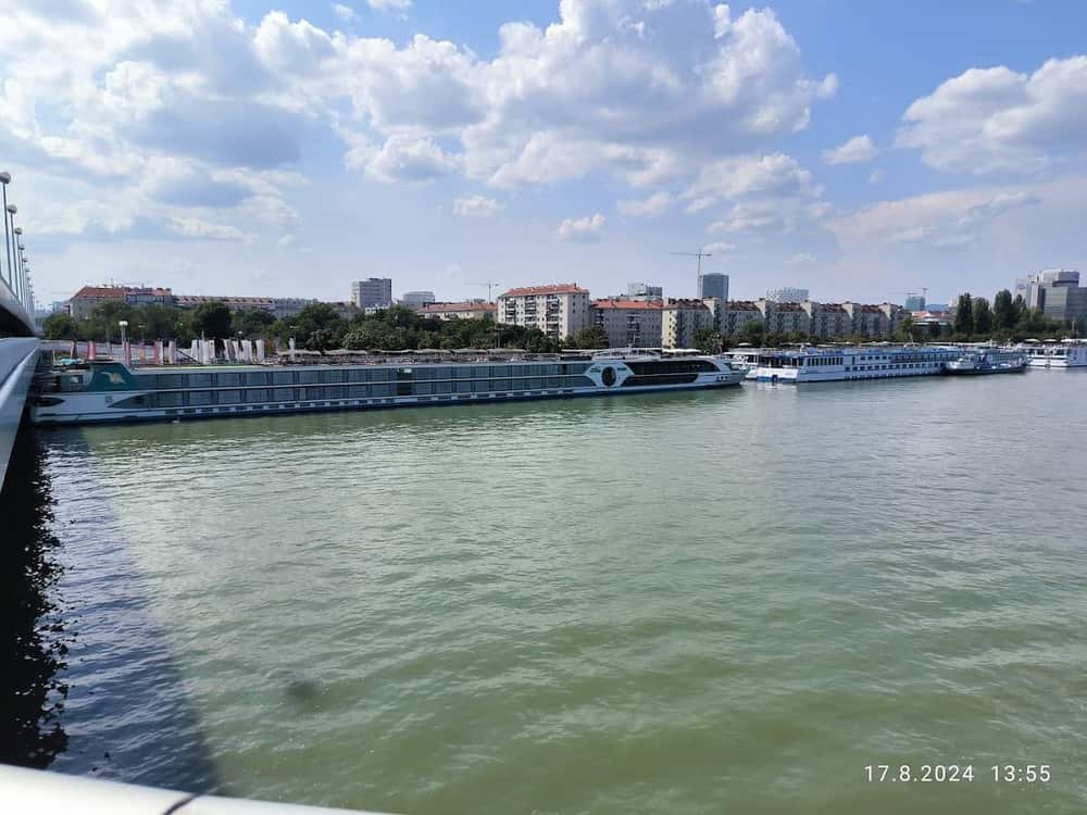Photo Point Donauufer Wien — 2