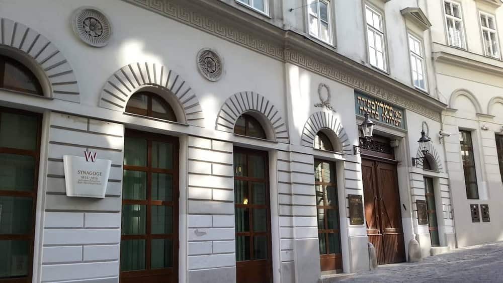 Stadttempel — 2