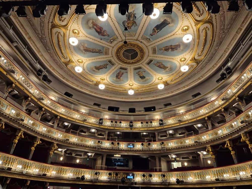 Theater an der Wien — 3