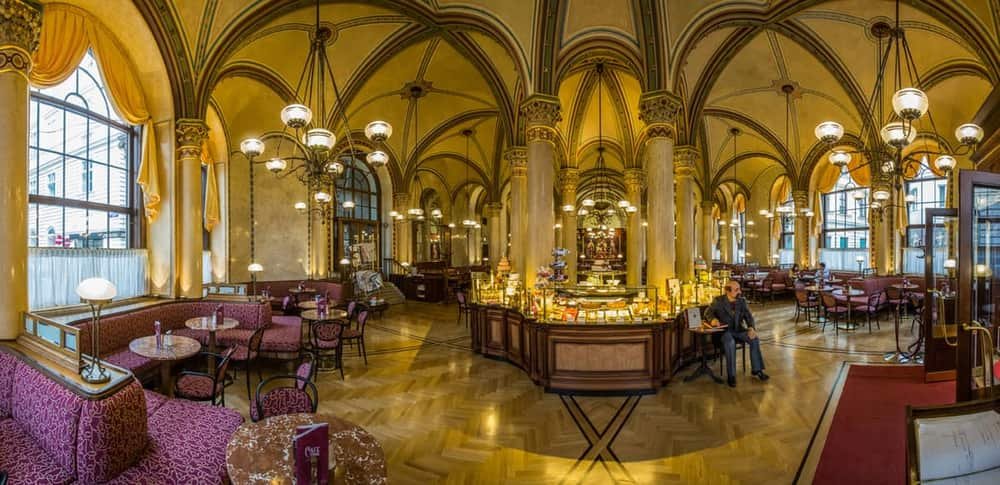 Café Central — 2