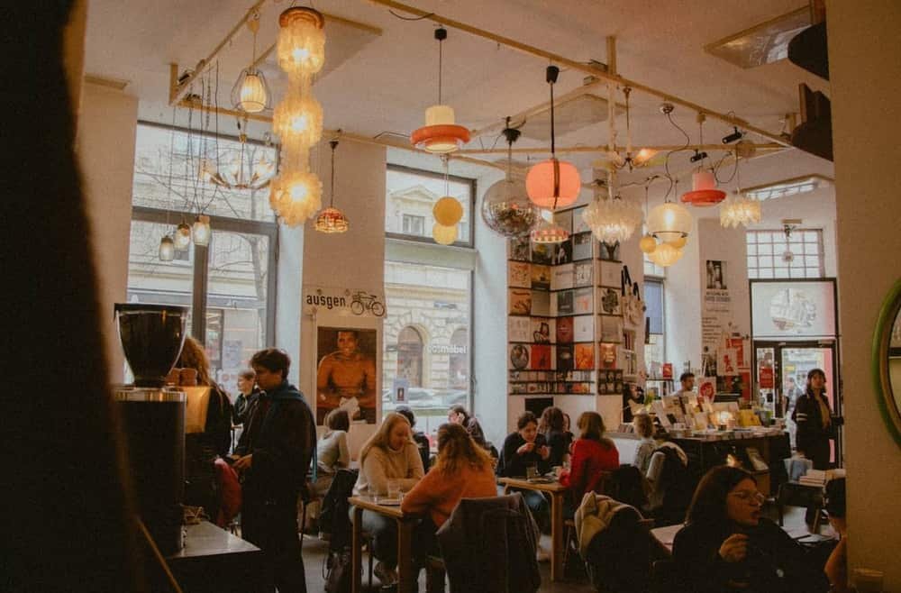 phil - Café, bookshop & bar