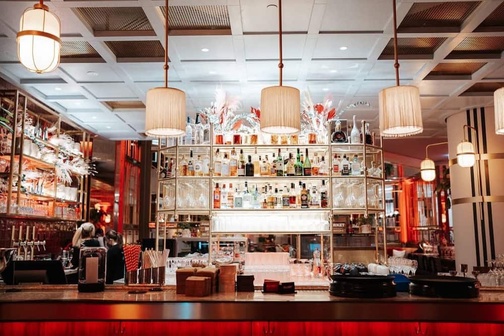 SELLENY'S Bar
