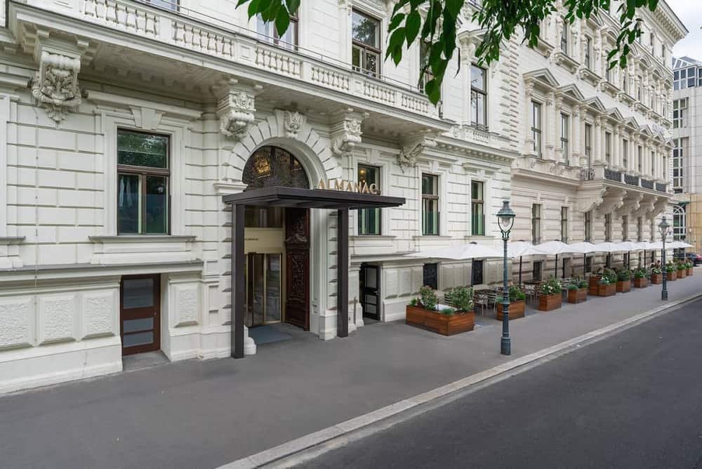 Almanac Palais Vienna