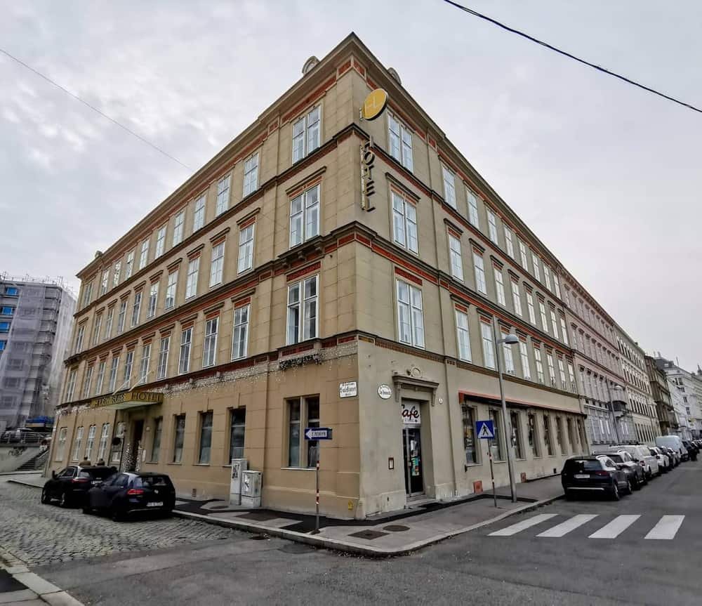 HiLight Suites Hotel