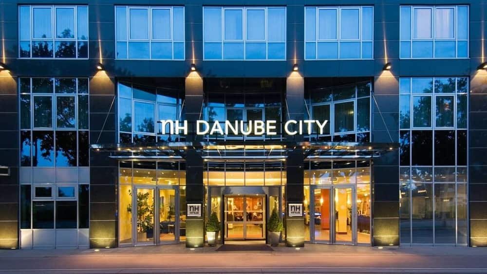 Hotel NH Danube City