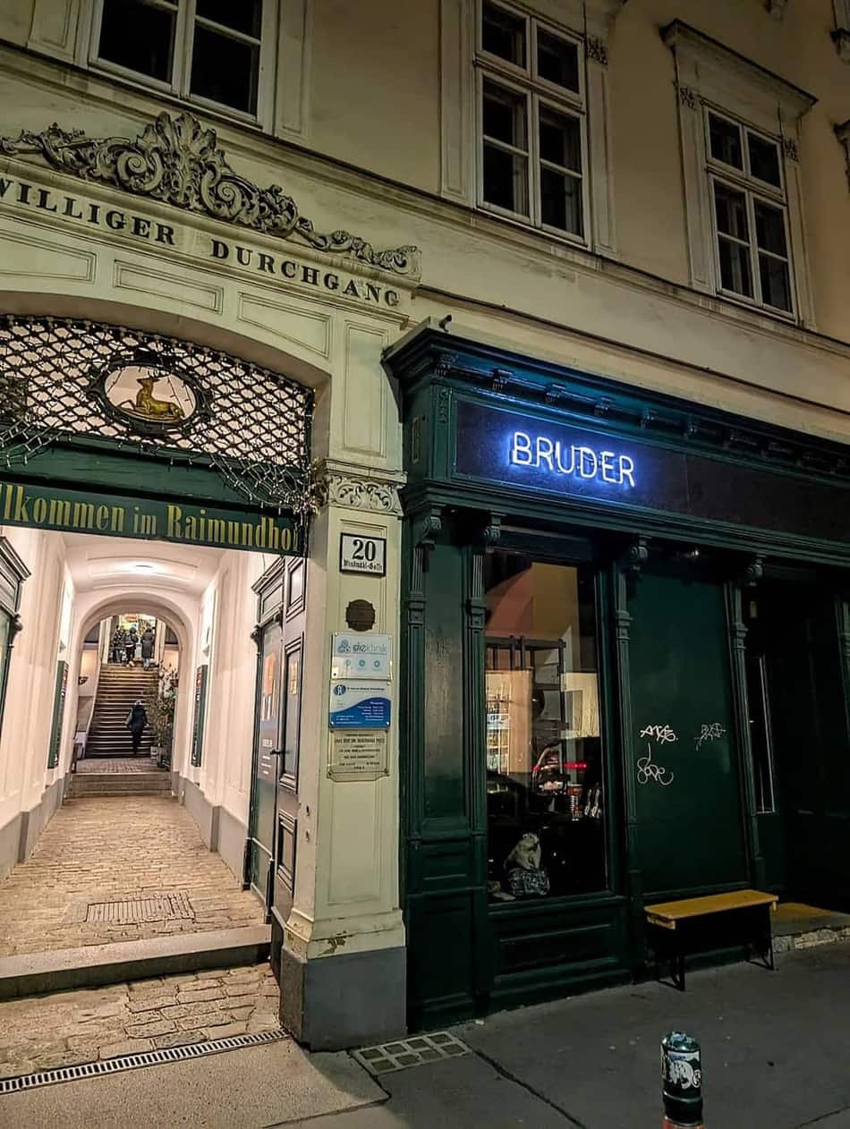 Bruder - Küche & Bar