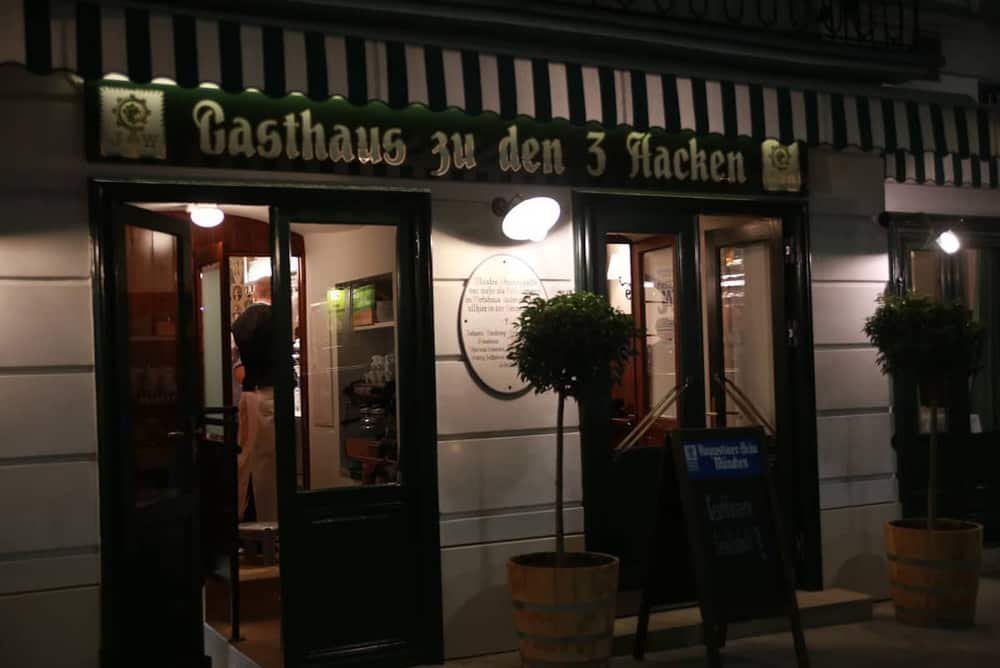 Zu den 3 Hacken