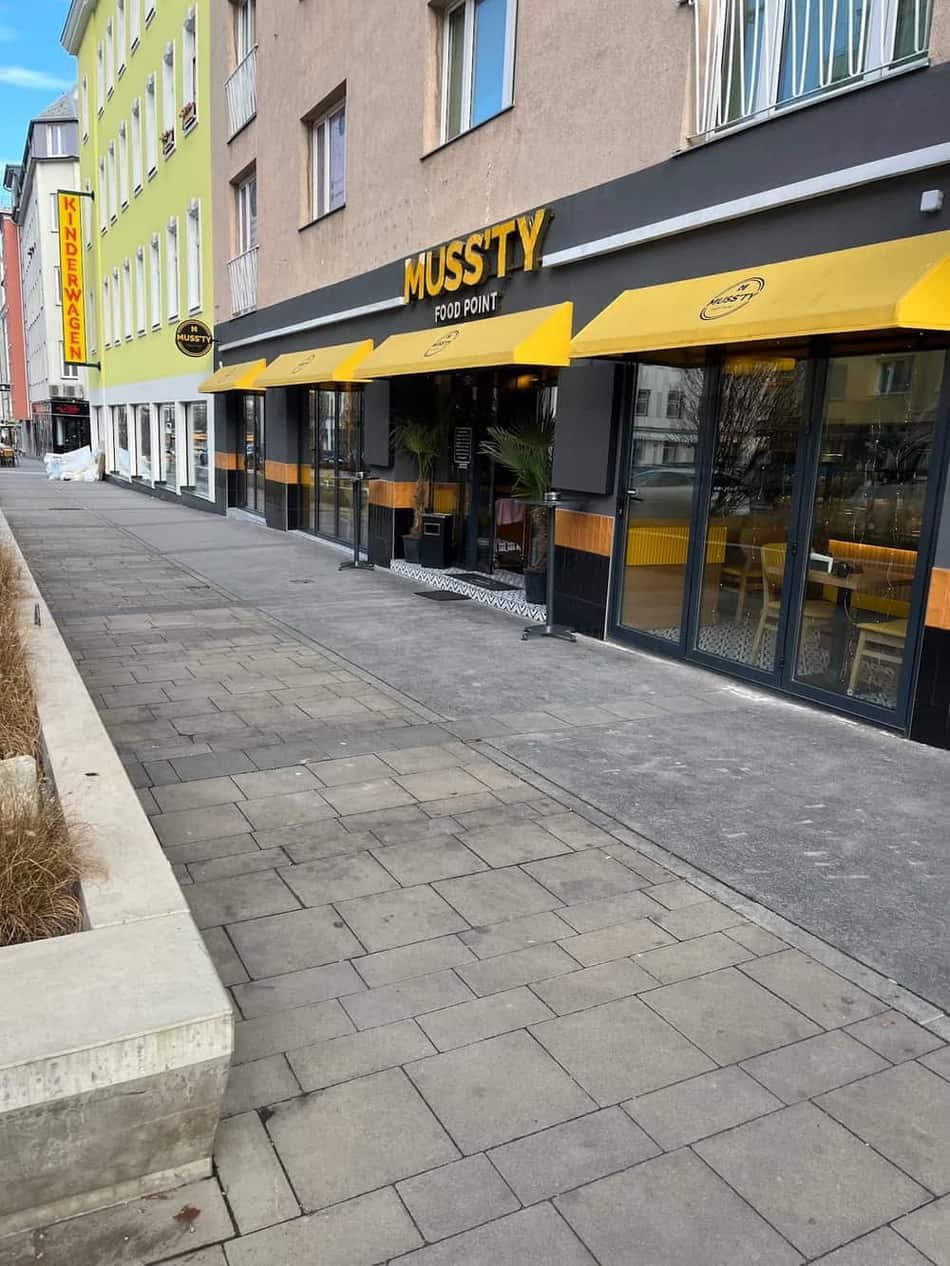 Muss'ty Food Point Restaurant